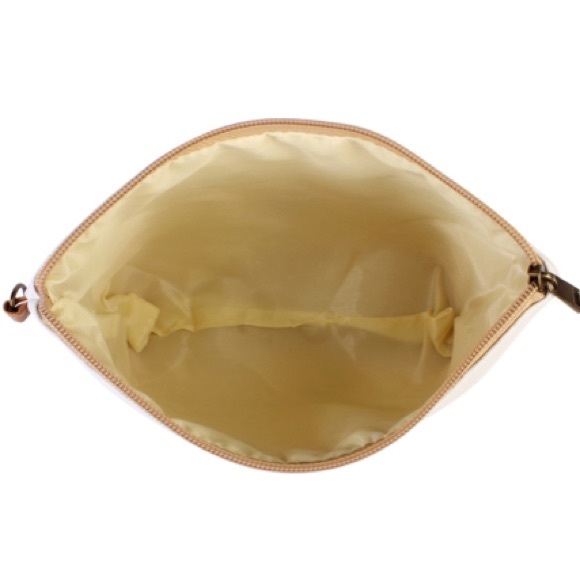 Makeup bag I would cry but my mascara is designer - Picture 3 of 4